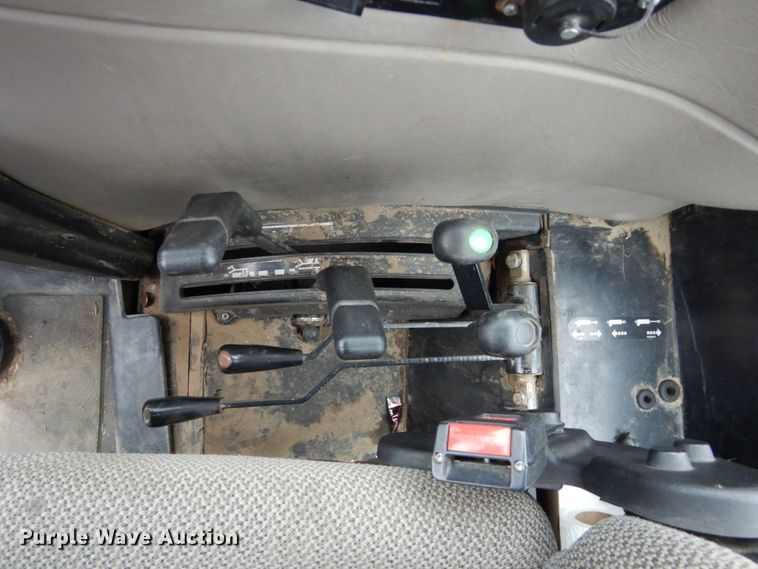 image for item EC9120 2013 Case IH Farmall 120A MFWD tractor