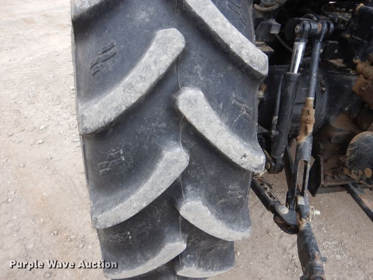 image for item EC9120 2013 Case IH Farmall 120A MFWD tractor