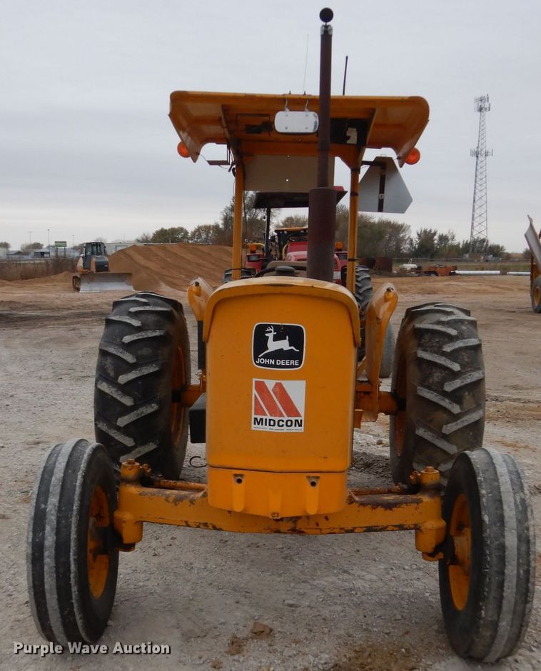 image for item EC9121 1982 John Deere 401B tractor