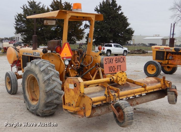 image for item EC9122 1975 John Deere 401B tractor