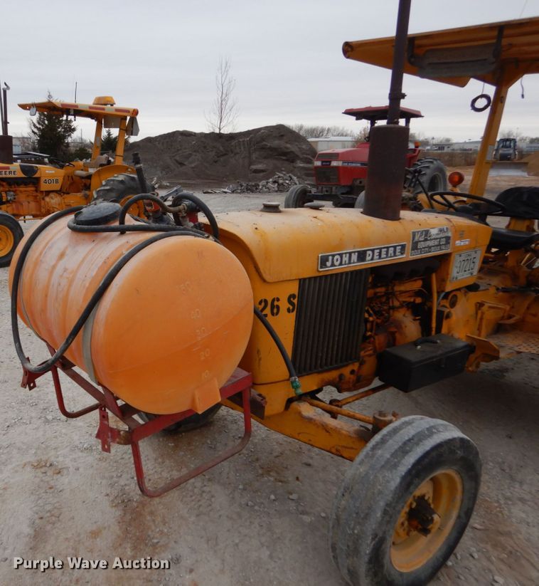 image for item EC9122 1975 John Deere 401B tractor