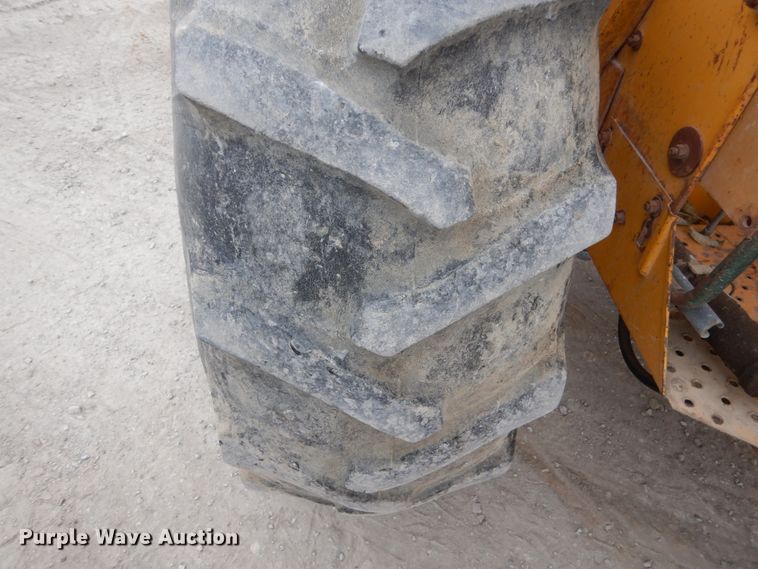 image for item EC9122 1975 John Deere 401B tractor