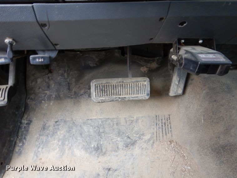 image for item EC9124 1991 Dodge Ram 150 flatbed pickup truck