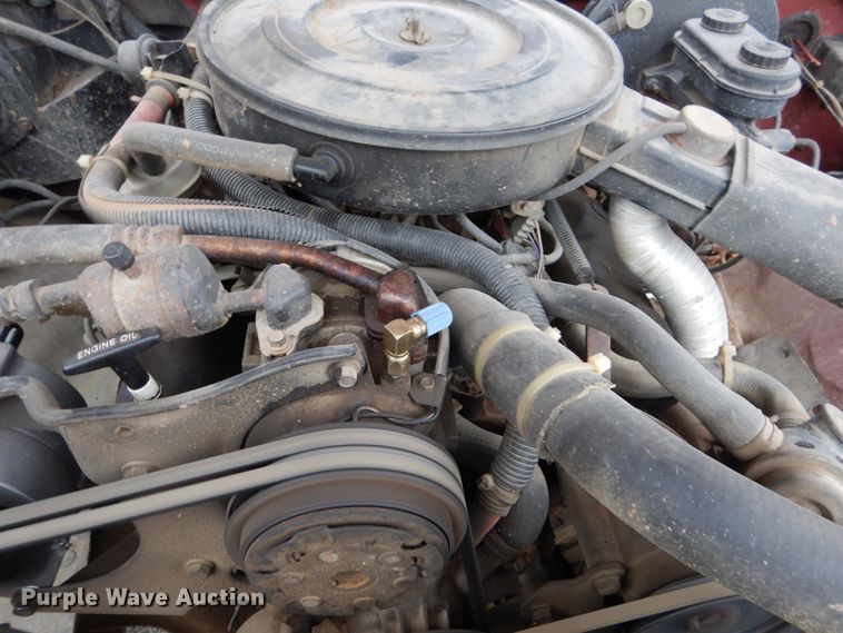 image for item EC9124 1991 Dodge Ram 150 flatbed pickup truck