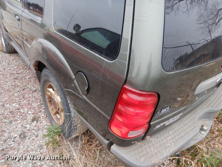 image for item EC9126 2003 Ford Explorer SUV