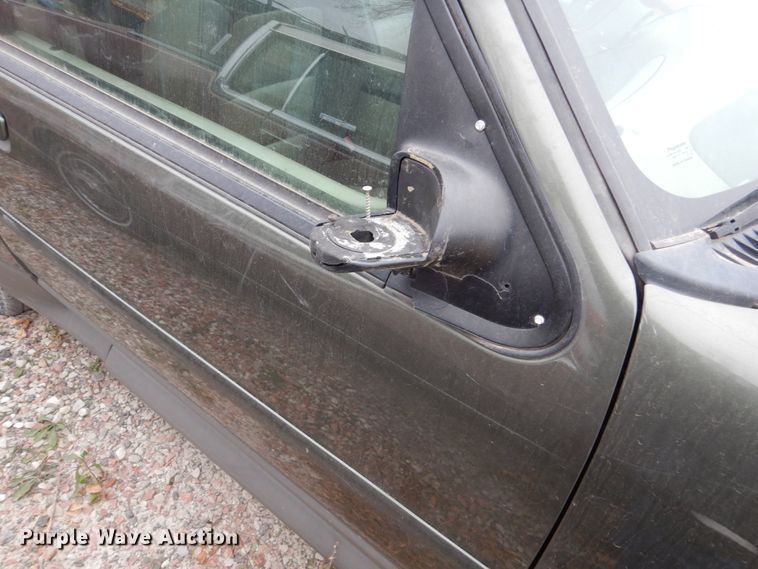 image for item EC9126 2003 Ford Explorer SUV