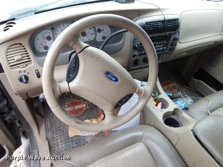 image for item EC9126 2003 Ford Explorer SUV