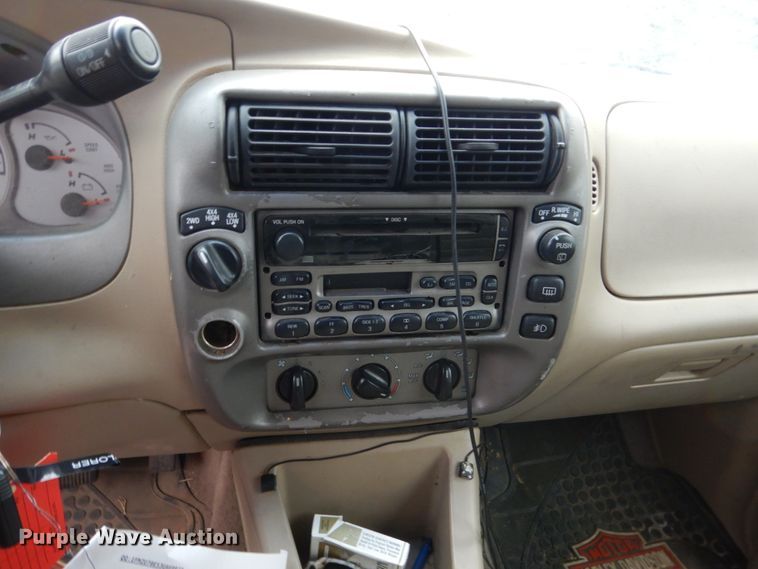 image for item EC9126 2003 Ford Explorer SUV