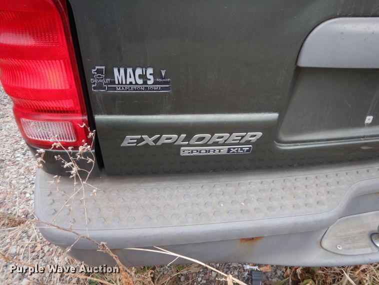 image for item EC9126 2003 Ford Explorer SUV