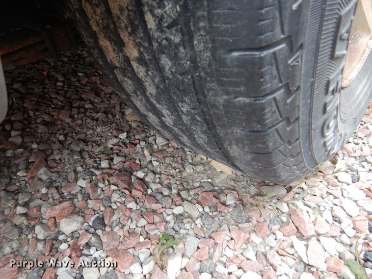 image for item EC9126 2003 Ford Explorer SUV