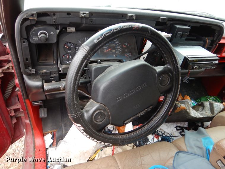 image for item EC9127 1997 Dodge Ram 1500 Club Cab pickup truck