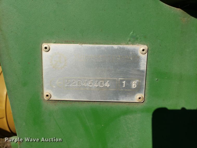 image for item ET9965 2000 John Deere 5510 tractor