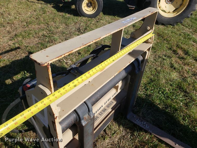 image for item ET9966 JLG pallet forks