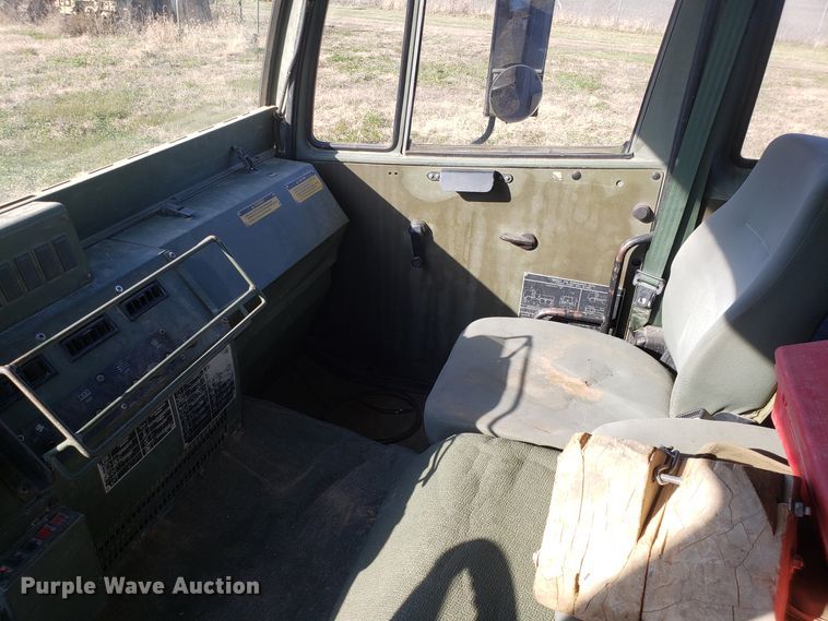 image for item ET9971 1994 Stewart & Stevenson MTV M-1090 dump truck