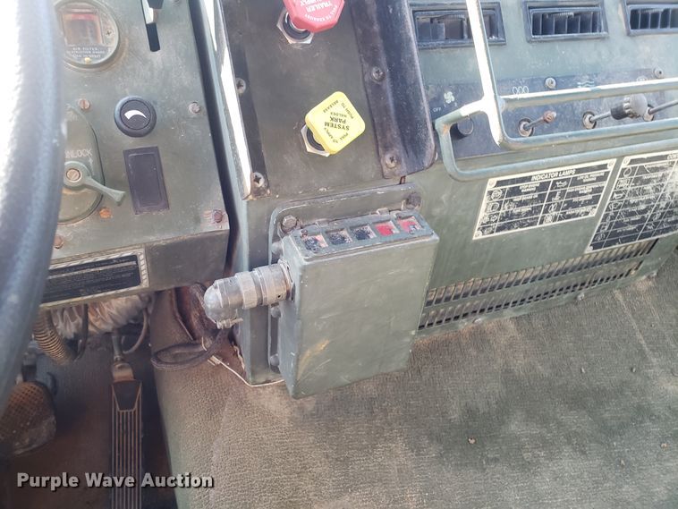 image for item ET9971 1994 Stewart & Stevenson MTV M-1090 dump truck