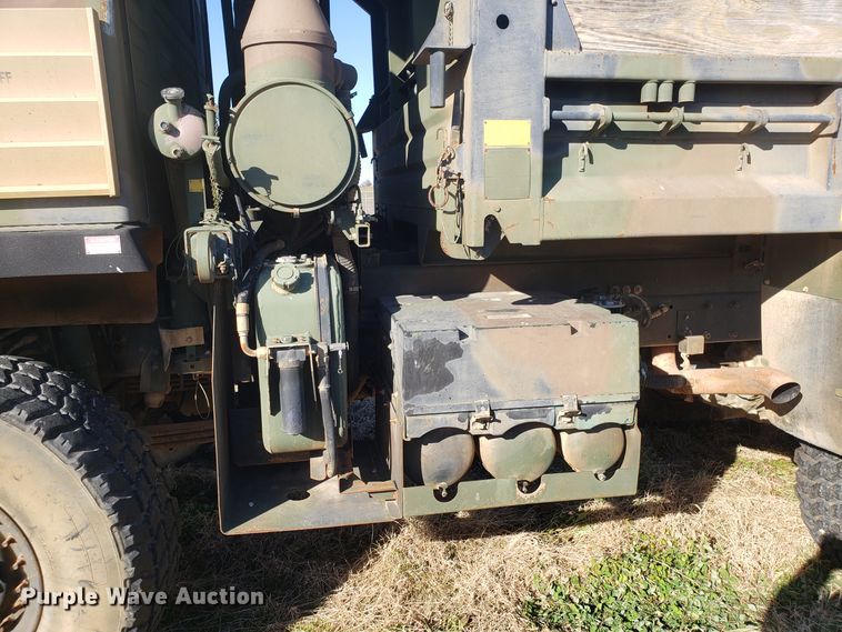 image for item ET9971 1994 Stewart & Stevenson MTV M-1090 dump truck