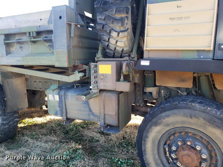 image for item ET9971 1994 Stewart & Stevenson MTV M-1090 dump truck