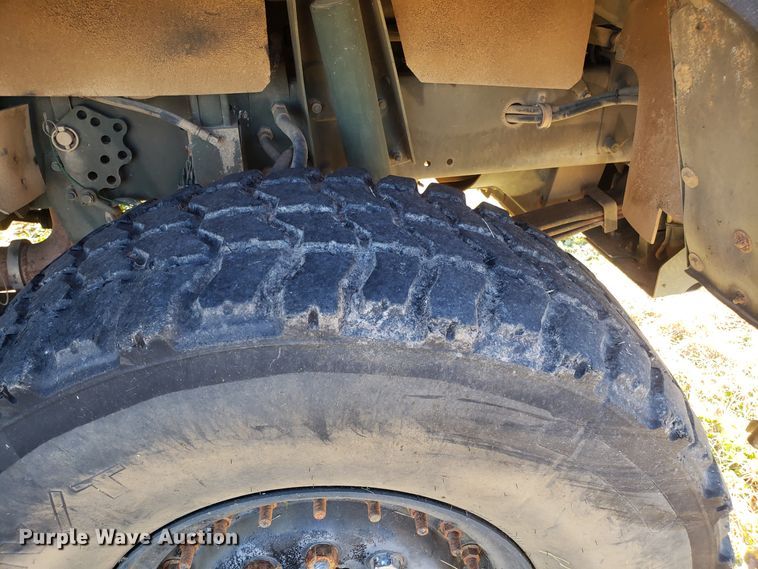 image for item ET9971 1994 Stewart & Stevenson MTV M-1090 dump truck