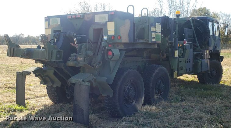 image for item ET9972 2007 Stewart & Stevenson MTV M-1089A1 wrecker truck