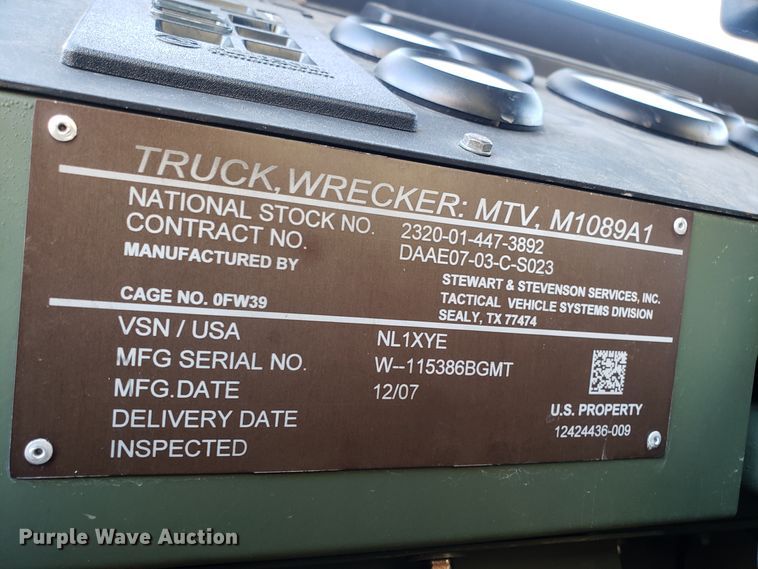 image for item ET9972 2007 Stewart & Stevenson MTV M-1089A1 wrecker truck