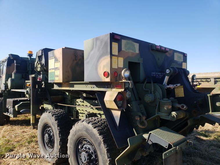 image for item ET9972 2007 Stewart & Stevenson MTV M-1089A1 wrecker truck