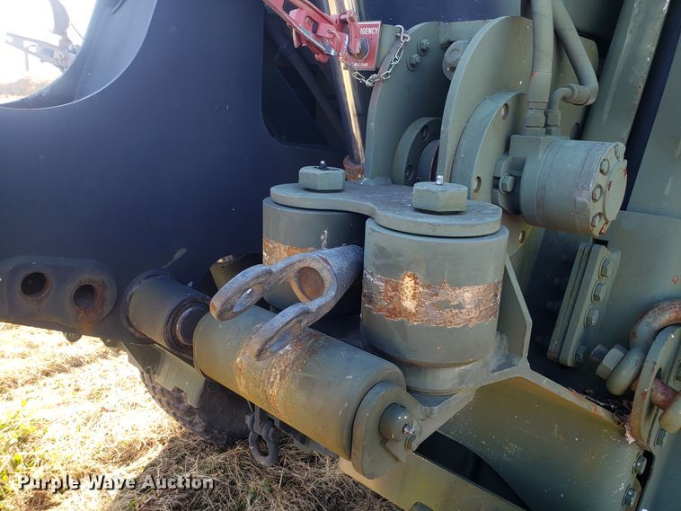 image for item ET9972 2007 Stewart & Stevenson MTV M-1089A1 wrecker truck