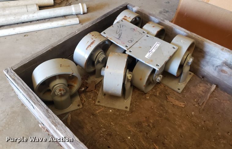 image for item ET9974 (8) 10" steel casters