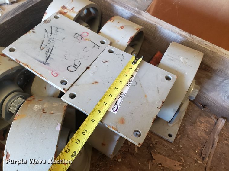 image for item ET9974 (8) 10" steel casters