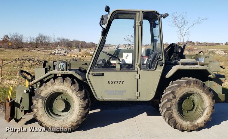 image for item ET9977 2011 Terex TX51-19MD telehandler