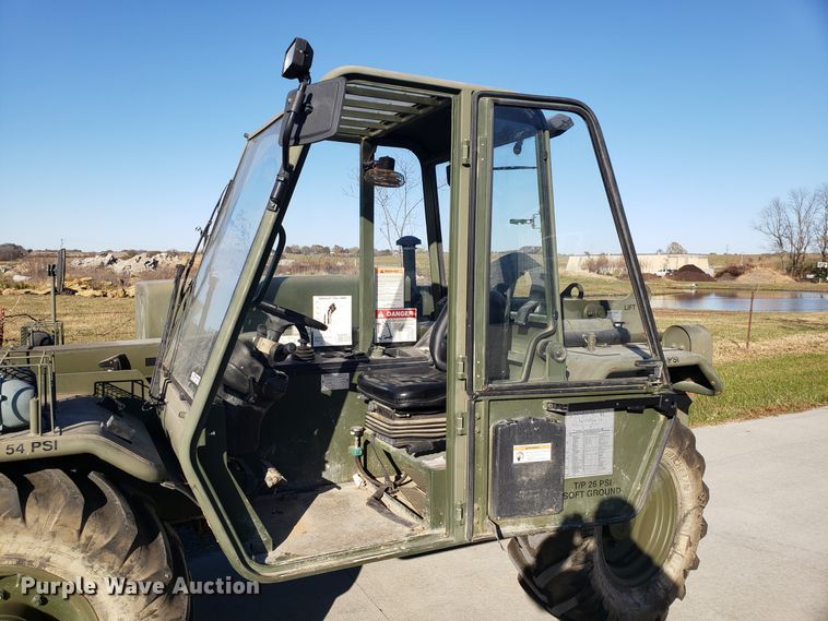 image for item ET9977 2011 Terex TX51-19MD telehandler