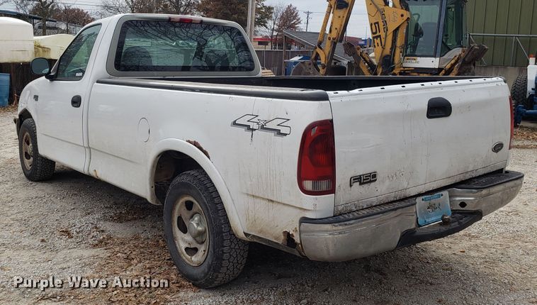 image for item ET9981 1997 Ford F150 pickup truck