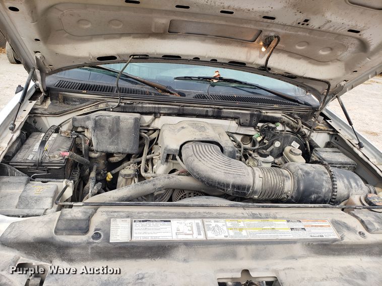 image for item ET9981 1997 Ford F150 pickup truck