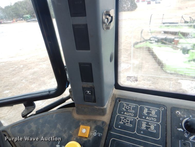 image for item FJ9878 2003 New Holland TM130 MFWD tractor