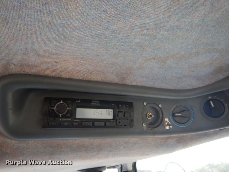 image for item FJ9878 2003 New Holland TM130 MFWD tractor