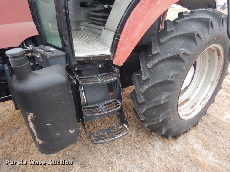 image for item FJ9879 2006 Case IH MXU125 MFWD tractor