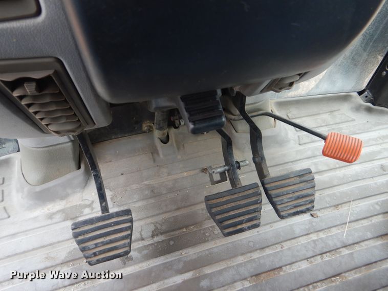 image for item FJ9879 2006 Case IH MXU125 MFWD tractor