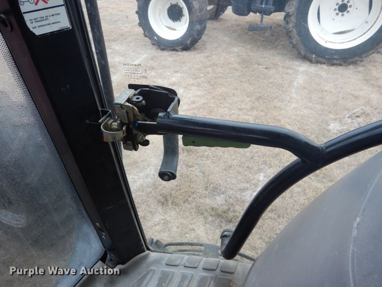 image for item FJ9879 2006 Case IH MXU125 MFWD tractor