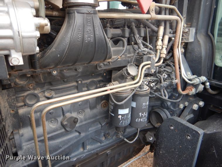 image for item FJ9879 2006 Case IH MXU125 MFWD tractor