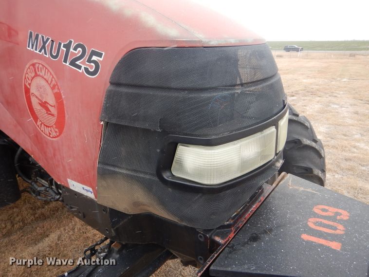 image for item FJ9879 2006 Case IH MXU125 MFWD tractor
