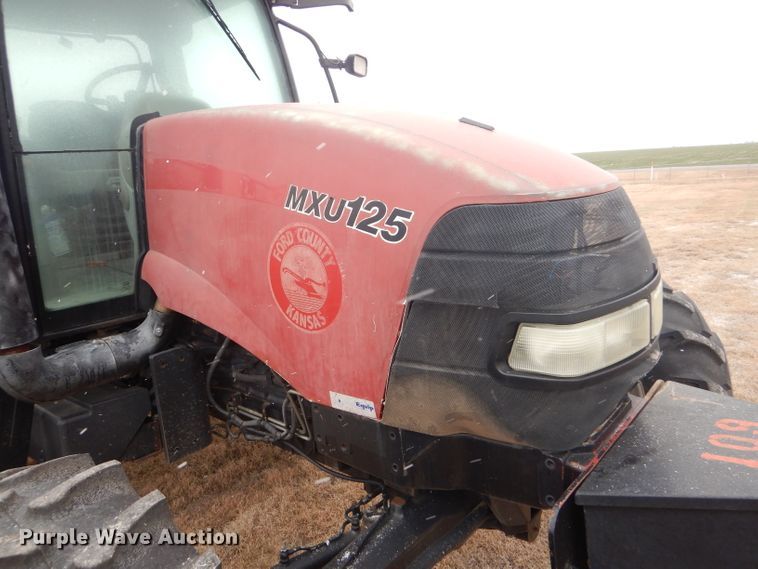 image for item FJ9879 2006 Case IH MXU125 MFWD tractor