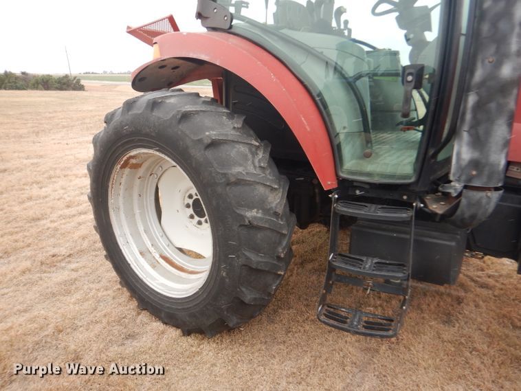 image for item FJ9879 2006 Case IH MXU125 MFWD tractor
