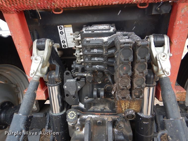 image for item FJ9879 2006 Case IH MXU125 MFWD tractor