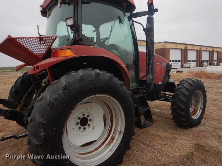 image for item FJ9879 2006 Case IH MXU125 MFWD tractor