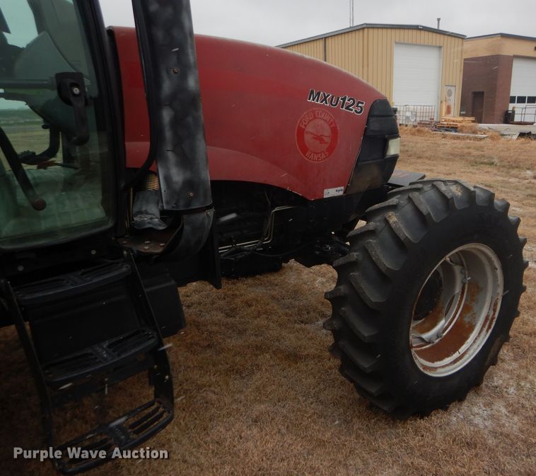 image for item FJ9879 2006 Case IH MXU125 MFWD tractor