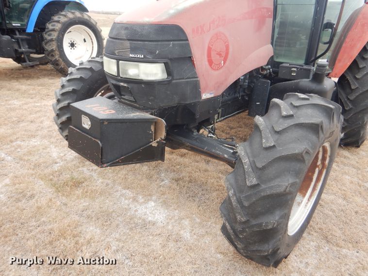 image for item FJ9879 2006 Case IH MXU125 MFWD tractor