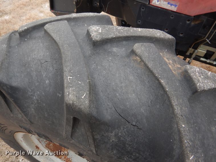 image for item FJ9879 2006 Case IH MXU125 MFWD tractor