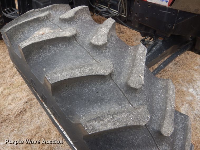 image for item FJ9879 2006 Case IH MXU125 MFWD tractor