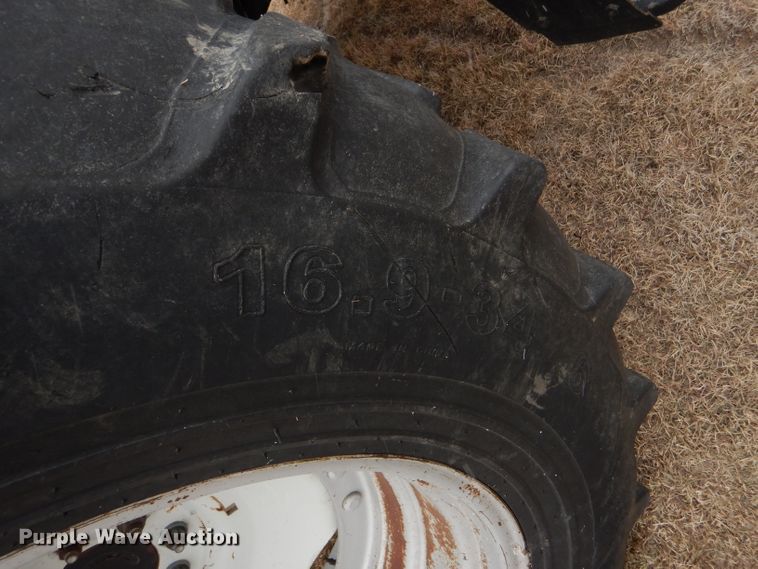 image for item FJ9879 2006 Case IH MXU125 MFWD tractor