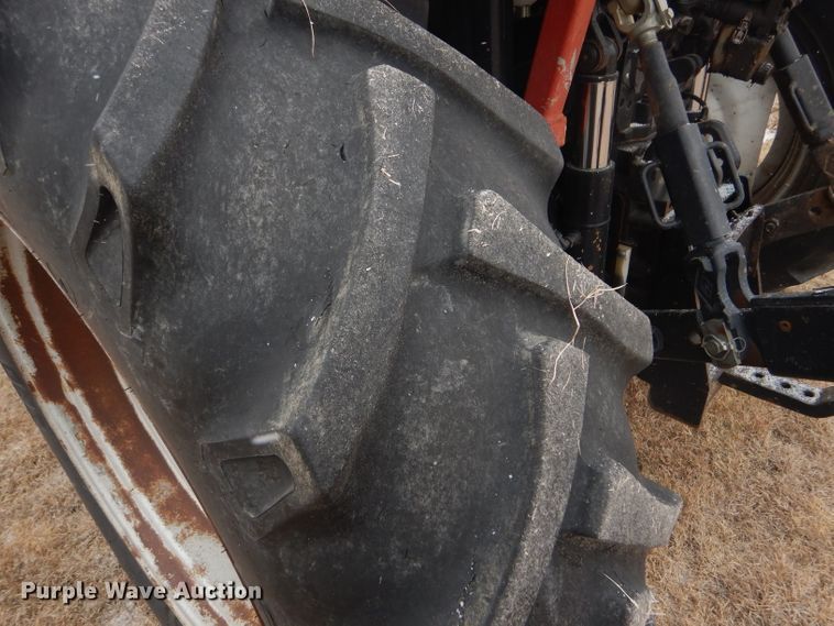image for item FJ9879 2006 Case IH MXU125 MFWD tractor