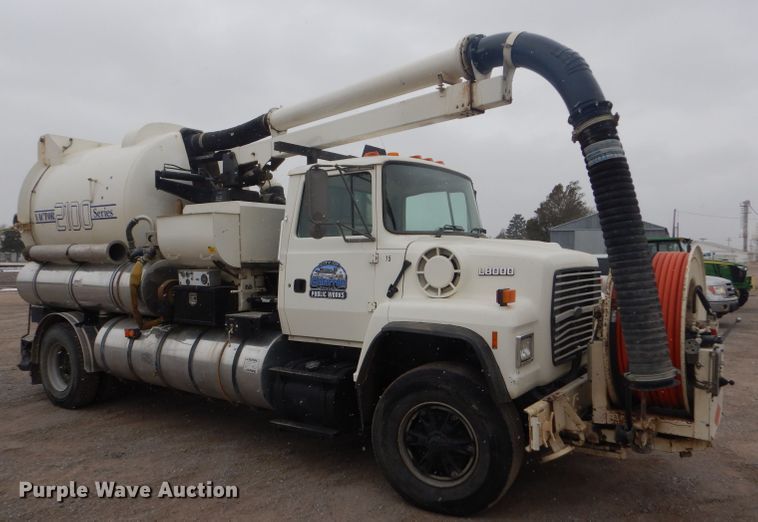 image for item FJ9882 1995 Ford L8000 sewer rodder truck